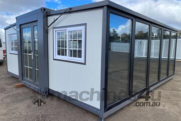 Expandable Container House with 1 Floor to Ceiling Glass Walls & Ensuite