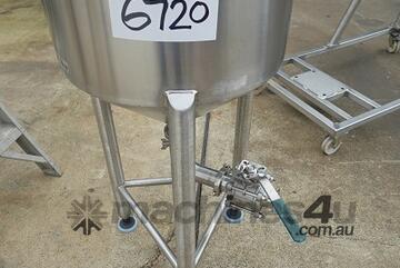 Vertical Stainless Steel Storage Tank, 90 Lt, 490mm Dia x 250mm H straight + 300mm cone
