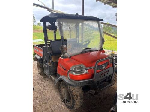 caption kubota RTV 900XT