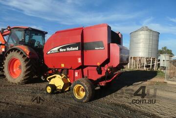 New Holland NH BR 40 Round Baler