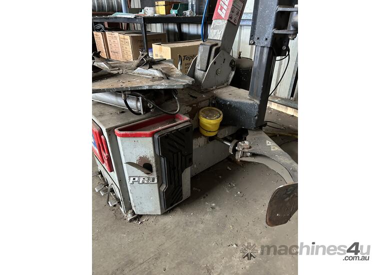 caption Workshop Tyre Changer