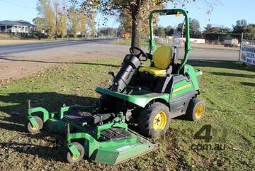 John Deere 2015   1570