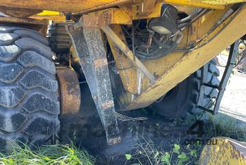 2004 Caterpillar 16H Articulated Motor Grader