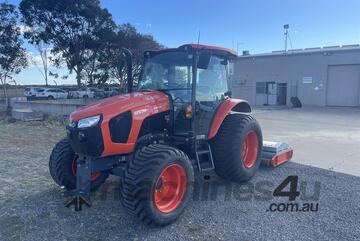 2021 KUBOTA M5111 with a Howard Finishing Mower TR