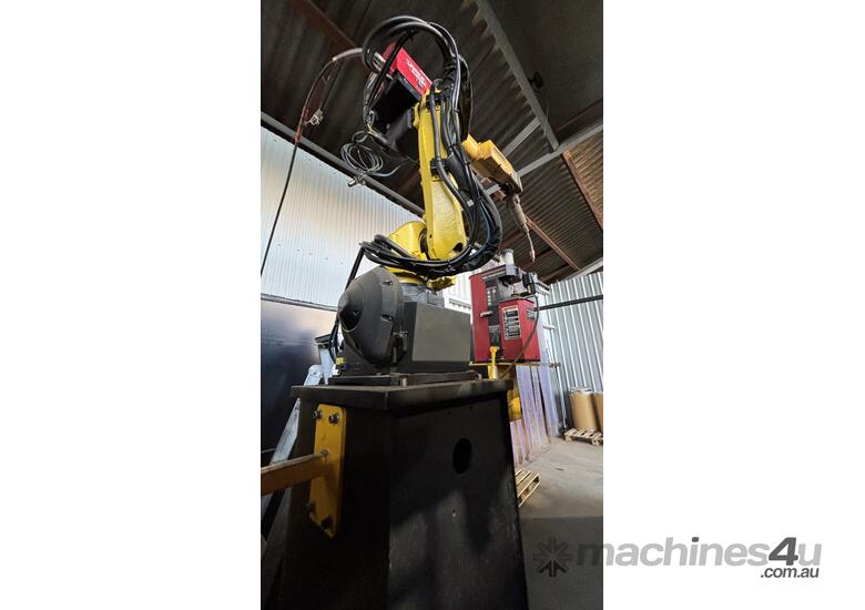 Ferris Wheel Setup Welding Robot – Fanuc Arcmate 100iD/10L Automated