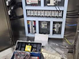 2 FORM FILL SEAL PACKING MACHINES - QUAD SEAL VFFS - picture1' - Click to enlarge