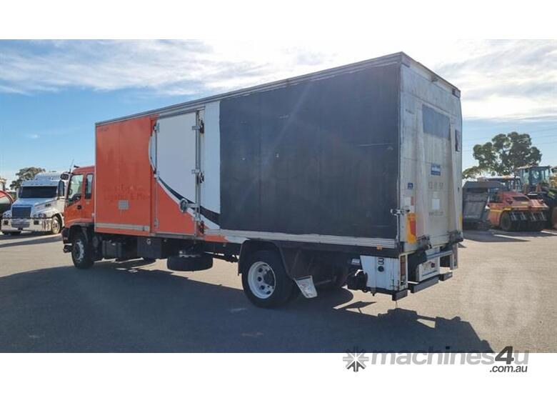 caption Isuzu F3 FTR