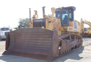 Komatsu 2004   D275AX-5