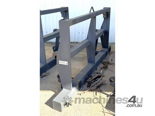 4 PRONG HAY SPEAR, AUS HITCH 