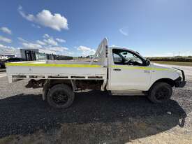 2011 Toyota Hilux SR Diesel - picture0' - Click to enlarge