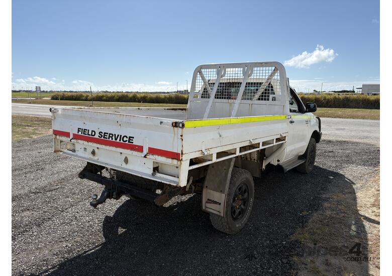 caption 2011 Toyota Hilux SR Diesel