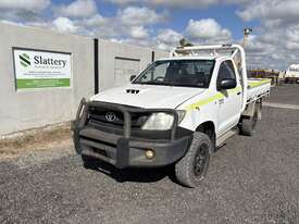 2011 Toyota Hilux SR Diesel - picture1' - Click to enlarge