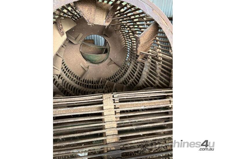 caption Thyregod Rock Picker