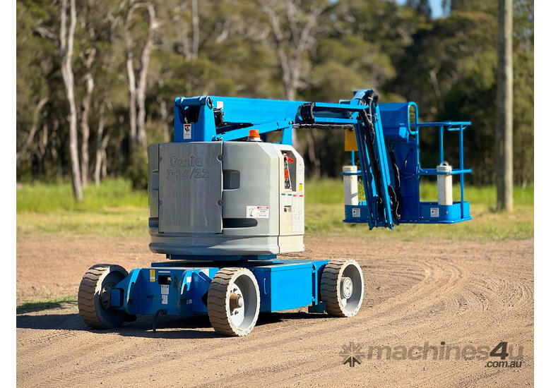 Genie Z34/22N Boom Lift Access & Height Safety