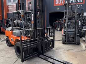 2008 4.5T Toyota Standard Mast - picture0' - Click to enlarge