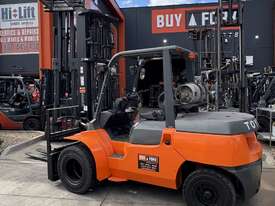 2008 4.5T Toyota Standard Mast - picture1' - Click to enlarge