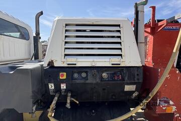 2007 Nissan Diesel HKA122 4x2 Concrete Pump