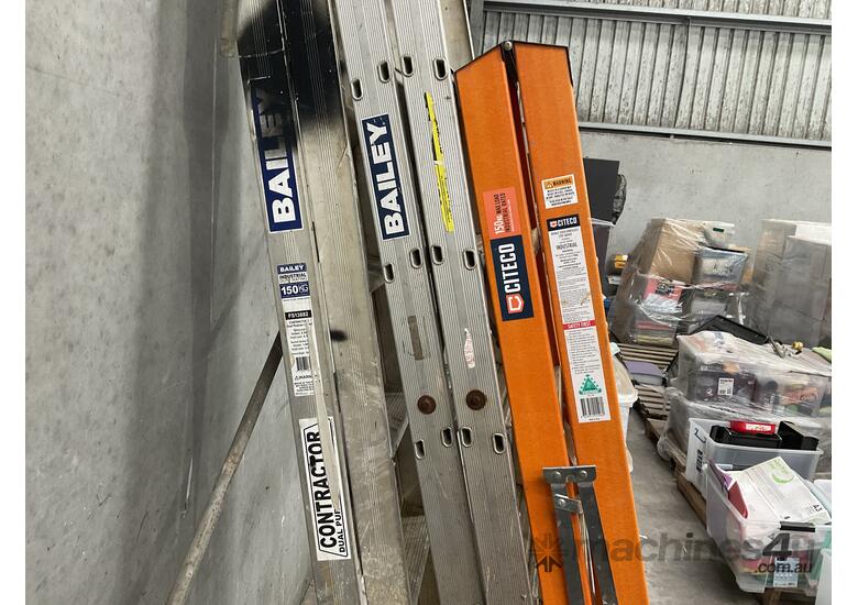 3x Assorted Step Ladders