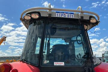 Massey Ferguson   4WD Tractor Massey Ferguson   4WD Tractor