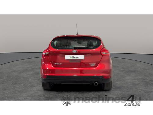 caption 2016 Ford Focus Trend Petrol