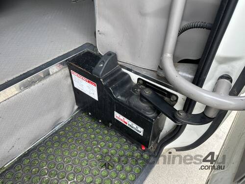 2005 Toyota Coaster Bus T/Diesel (Manual)