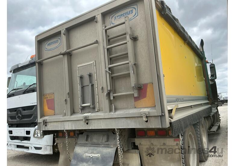 2014 Freightliner Coronado Tipper Day Cab