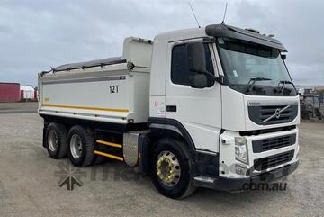 Volvo   FM