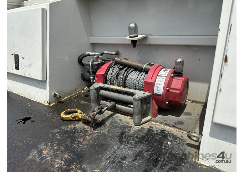 2016 Hino FG500 1426 Tilt Tray 4x2 Tilt Tray