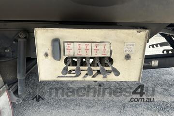 Hino 2016   FG500 4x2 Tilt Tray