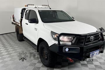 Toyota   Hilux GUN126R