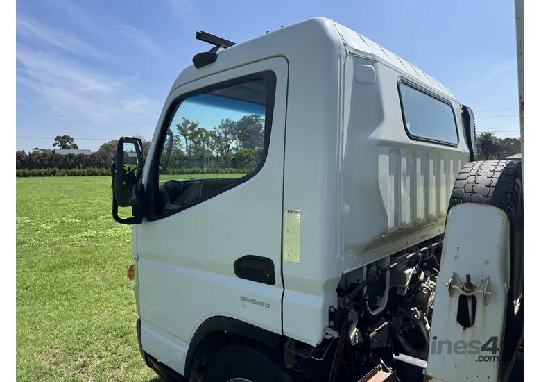 Mitsubishi Fuso Canter 7 800 Tipper