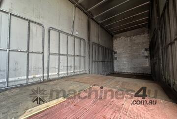 2009 Vawdrey VB-S3 Tri-Axle Drop Deck Curtainsider A Trailer