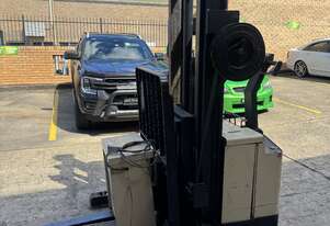 Crown Walkie Reach 2 Year old Battery under $4600