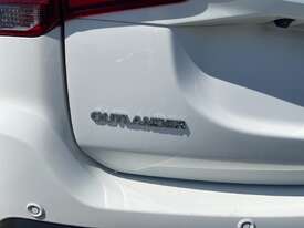 2020 Mitsubishi Outlander ES Petrol - picture0' - Click to enlarge