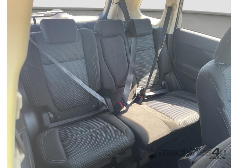 2020 Mitsubishi Outlander ES Petrol