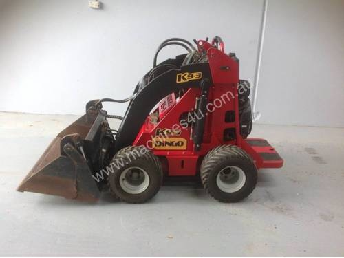 Dingo K9-3 Mini Digger 4 in 1, trencher and post h