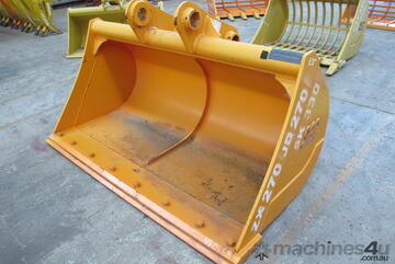 SEC 25-30 Ton Mud Bucket for Hitachi ZX220/ZX240/ZX270 - Includes Pin, 2100mm Width SEC 25-30 Ton Mud Bucket for Hitachi ZX220/ZX240/ZX270 - Includes Pin, 2100mm Width