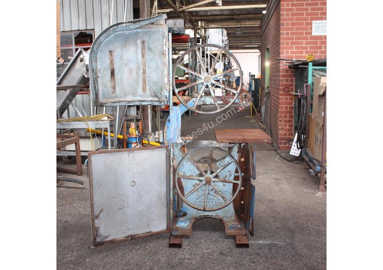 Crescent Machine 3 phase metal bandsaw