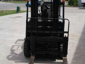 Toyota Electric Forklift - picture1' - Click to enlarge