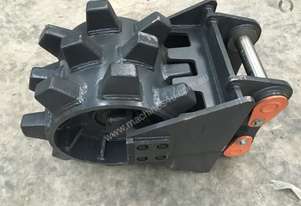 BETTA BILT BUCKETS 13 TONNE COMPACTION WHEEL