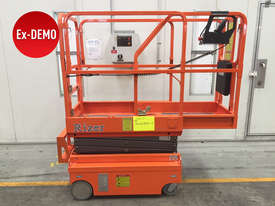 Ex-demo Electric Scissor Lift - picture2' - Click to enlarge