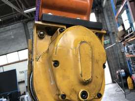 24 Volt Electric Cable Hoist Shop Crane 300kg with Pendant Control and Carriage - picture1' - Click to enlarge