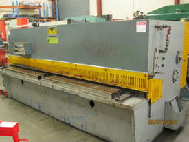 Metalmaster 3.2m x 6mm Hydraulic Guillotine - picture0' - Click to enlarge