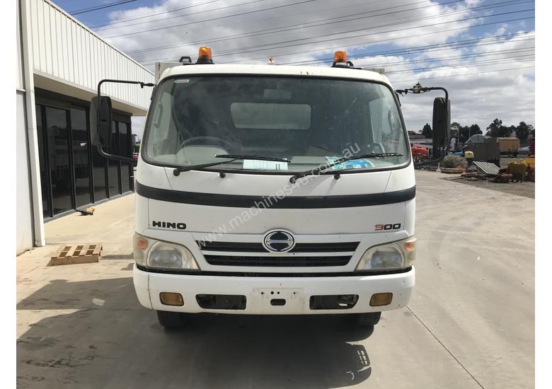 caption 2010 Hino 300 Tipper / Crane Truck