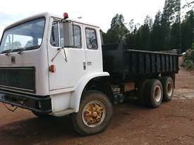 International 10 yard tipper - picture0' - Click to enlarge
