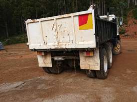 International 10 yard tipper - picture2' - Click to enlarge