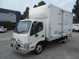Hino 616 - 300 Series Pantech Truck - picture1' - Click to enlarge