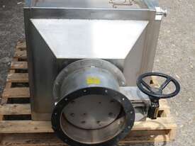 Filter Housing - picture2' - Click to enlarge