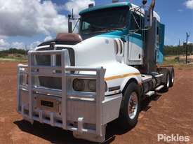 2004 Kenworth T604 - picture2' - Click to enlarge