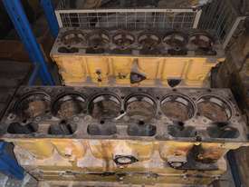 CATERPILLAR 3306 CYLINDER BLOCK - picture1' - Click to enlarge